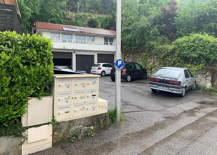 Le Savoyard chez Emmanuelle Veyrier du Lac